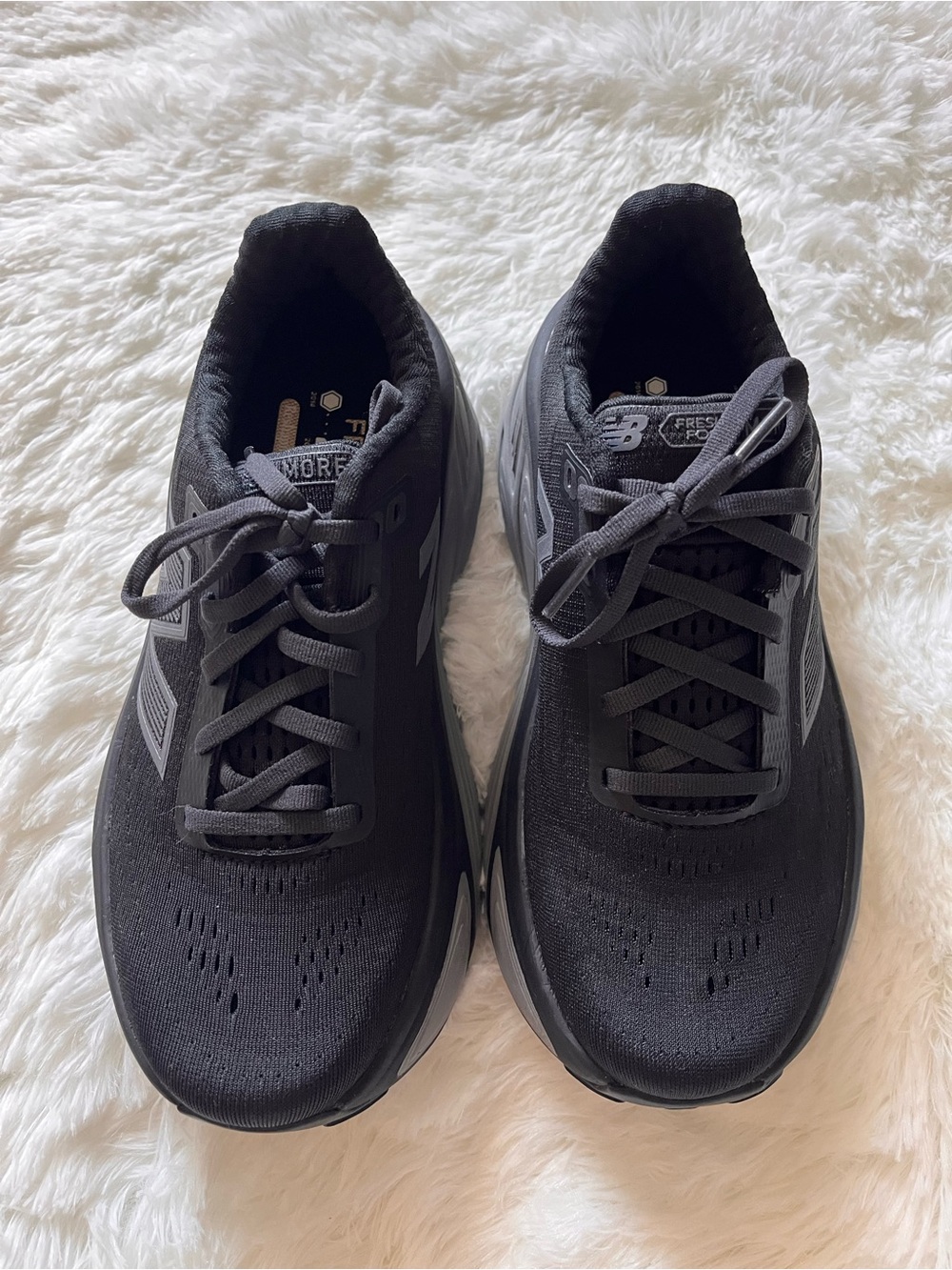 New Balance Women’s Fresh Foam More v5 Running Shoes - Black - Size 7.5 Wide